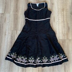 Alexandra Bartlett linen dress embroidered floral details pleated fit & flare‎